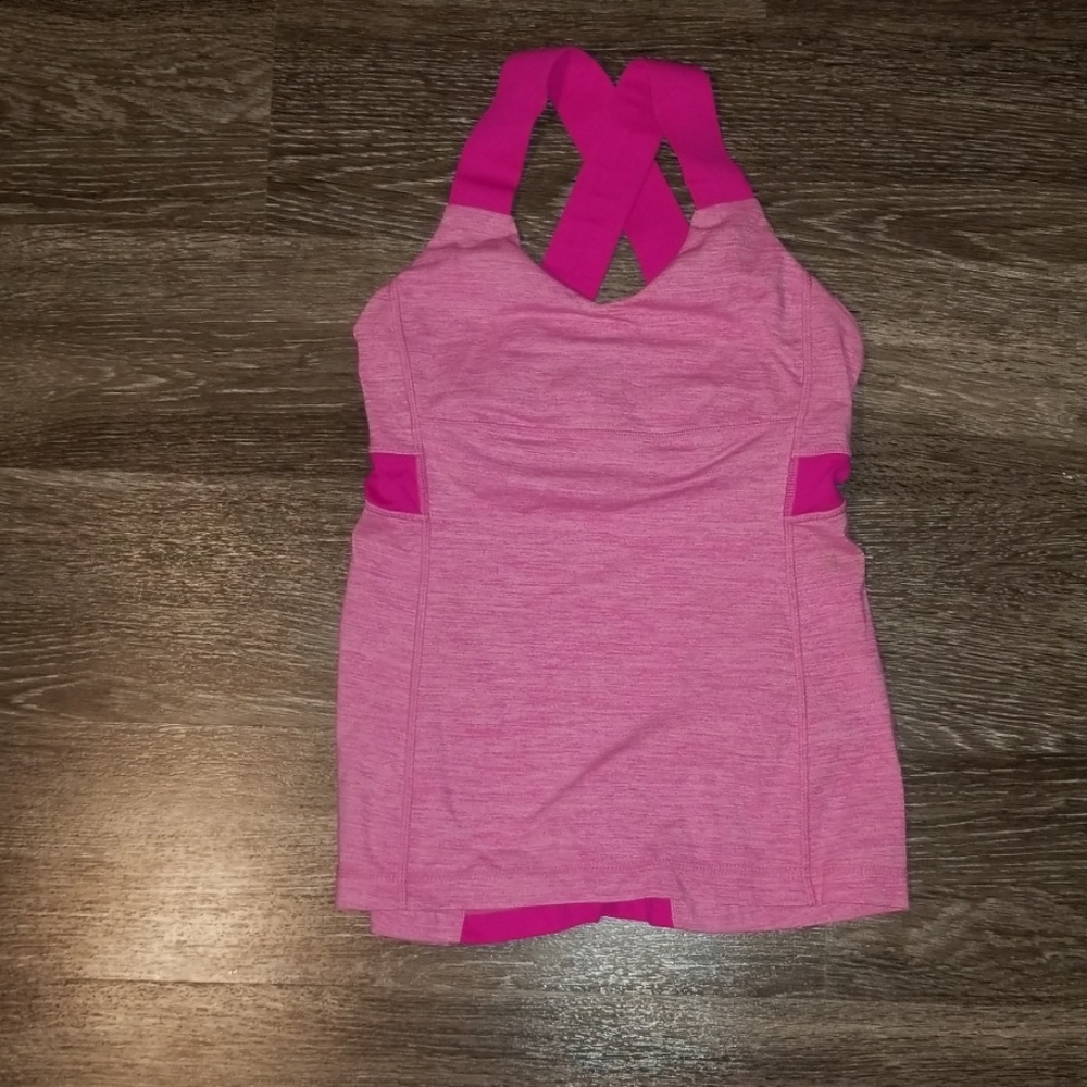 Lululemon workout top